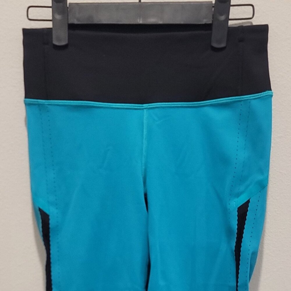 Lululemon cropped leggings Size 4